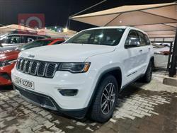 2017 جيب جراند شيروكي