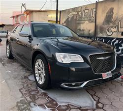Chrysler 300 2023