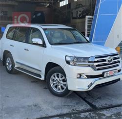 2017 تويوتا لاندكروزر