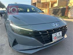 Hyundai Elantra 2022
