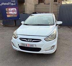 2013 هيونداي أكسنت