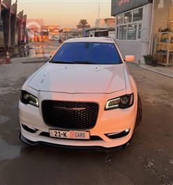 2019 كرايسلر 300