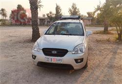 2009 كيا كارينز