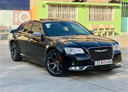 2018 كرايسلر 300