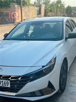 Hyundai Elantra 2022