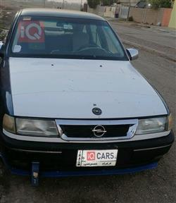 1989 اوبل فيكترا