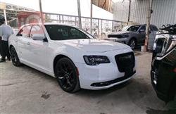 2021 كرايسلر 300
