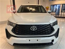 Toyota Innova 2024