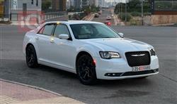 2021 كرايسلر 300