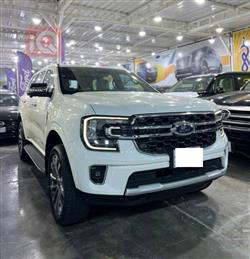 2025 فورد افرست