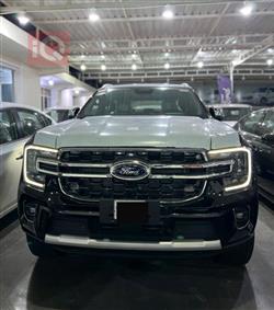 2025 فورد افرست