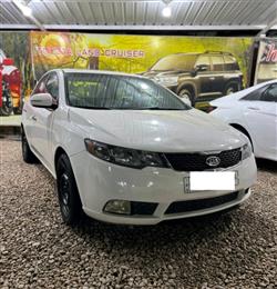 2013 كيا فورتي