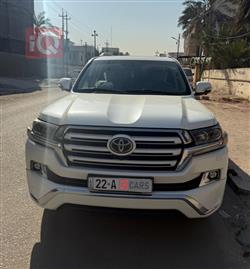 2017 تويوتا لاندكروزر