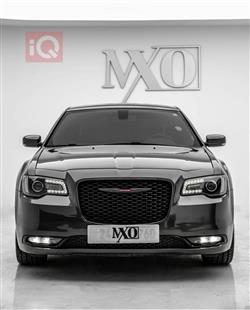 2021 كرايسلر 300