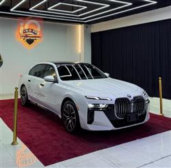 2025 بي ام دبليو الفئة 7