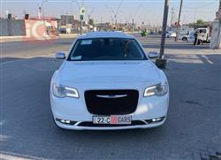 2018 كرايسلر 300