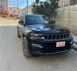 2024 جيب جراند شيروكي