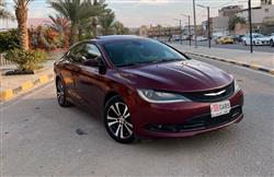 2016 كرايسلر 200