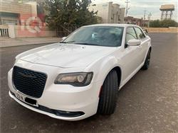 2021 كرايسلر 300