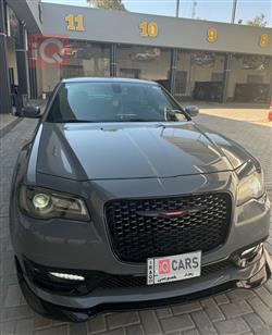 2019 كرايسلر 300