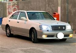 Toyota Crown 2000