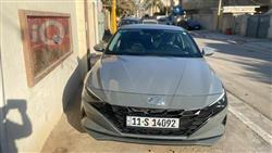 Hyundai Elantra 2022