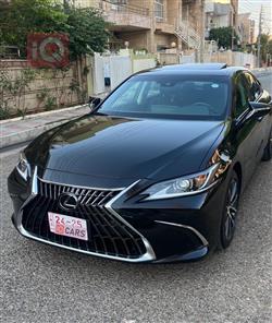 Lexus ES 2025
