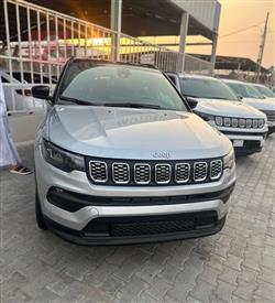 2025 جيب كومباس