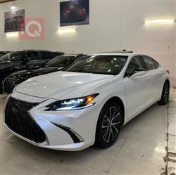 Lexus ES 2023