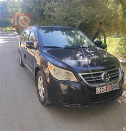 Volkswagen Routan 2010