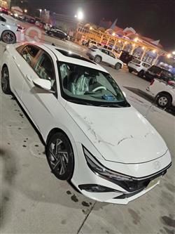 Hyundai Elantra 2024