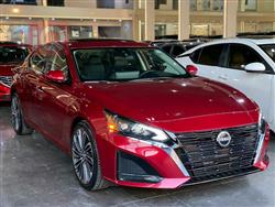 Nissan Altima 2023