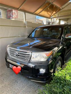 Toyota Land Cruiser 2011