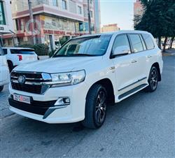 2017 تويوتا لاندكروزر