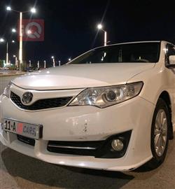 2012 تويوتا كامري