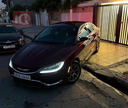 2016 كرايسلر 200