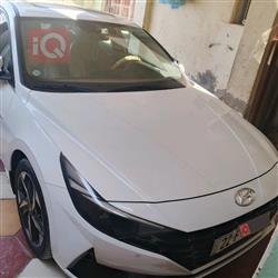 Hyundai Elantra 2022