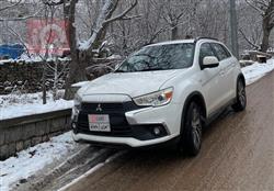 2017 ميتسوبيشي ASX