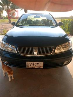 2004 نيسان صني