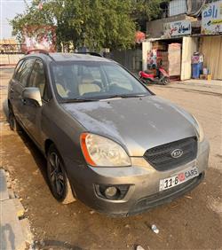 2009 كيا كارينز