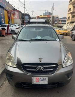 2009 كيا كارينز