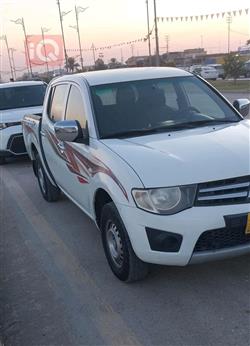 2015 ميتسوبيشي L200