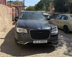 2016 كرايسلر 300