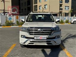 2017 تويوتا لاندكروزر