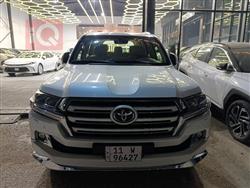 2018 تويوتا لاندكروزر