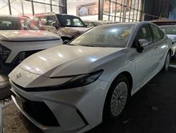 2025 تويوتا كامري