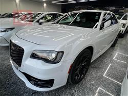 Chrysler 300 2021