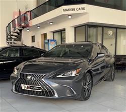 Lexus ES 2022