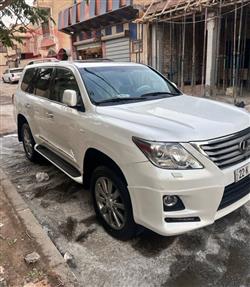 Lexus LX 2011