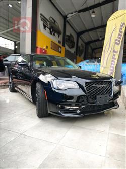 Chrysler 300 2023
